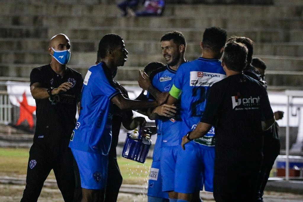 Paysandu arranca empate no fim e permanece no G4.