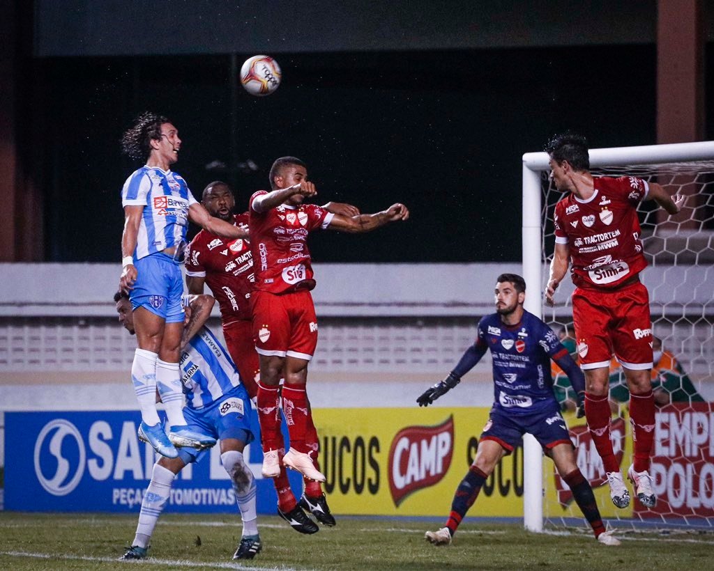 Paysandu empata com o Vila Nova-GO e segue na briga contra o rebaixamento.