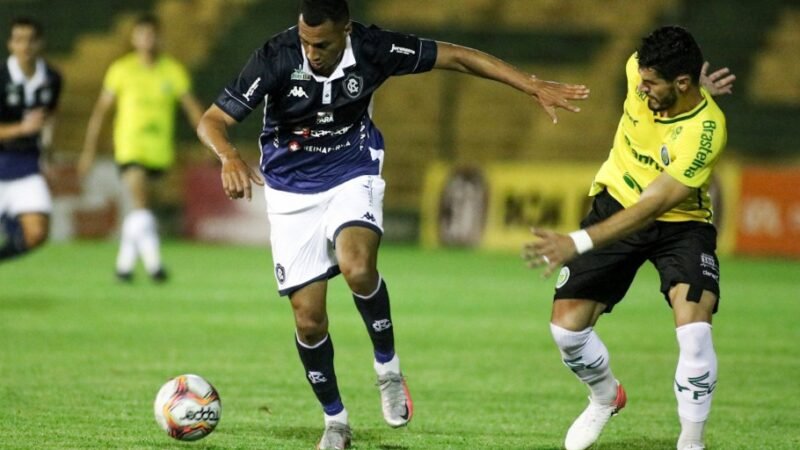 Remo perde para o Ypiranga-RS e adia classificação.