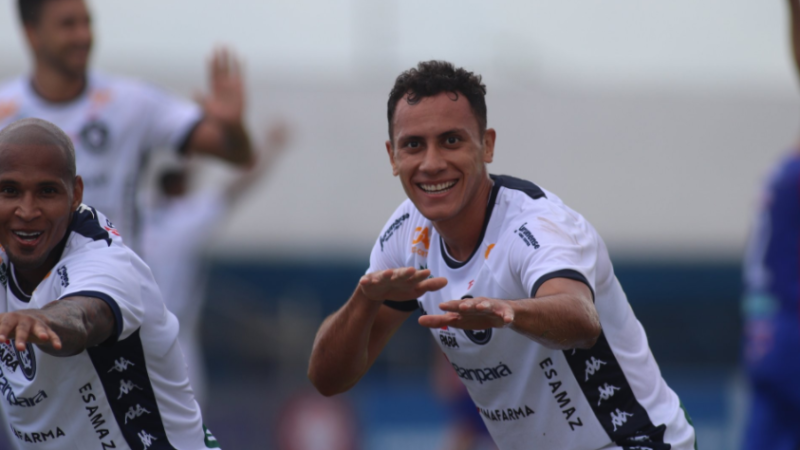 Remo bate o Bragantino e segue 100% no Parazão 2021.
