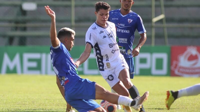 Remo poupa titulares e empata com o Águia