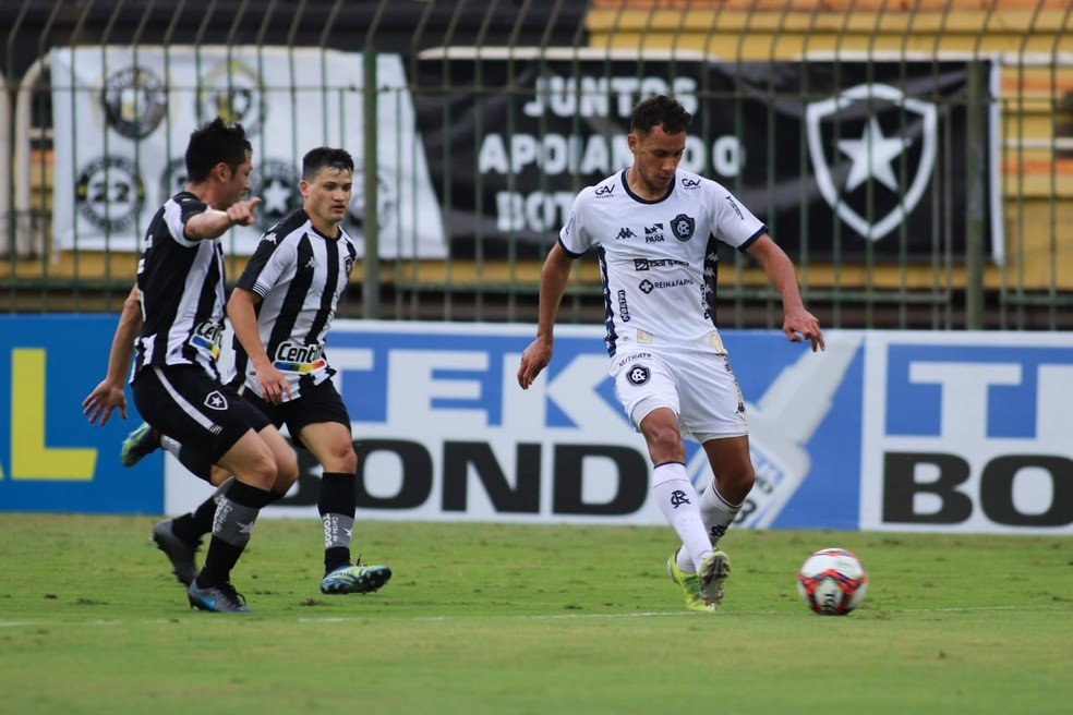Botafogo domina e goleia o Remo pela Série B.
