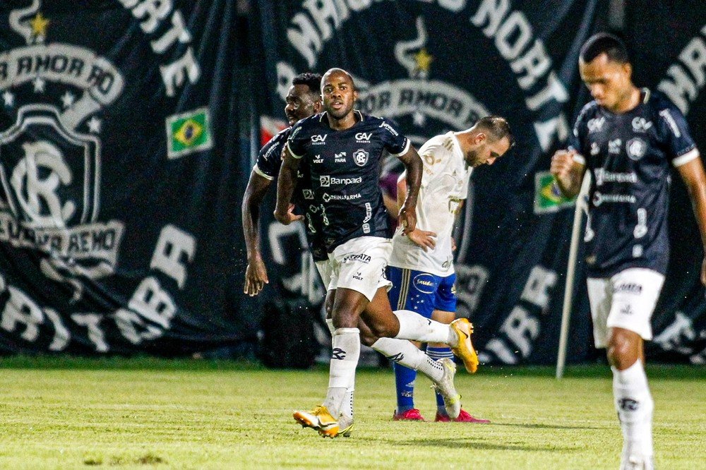 Com golaço de Victor Andrade, Remo vence o Cruzeiro no Baenão.