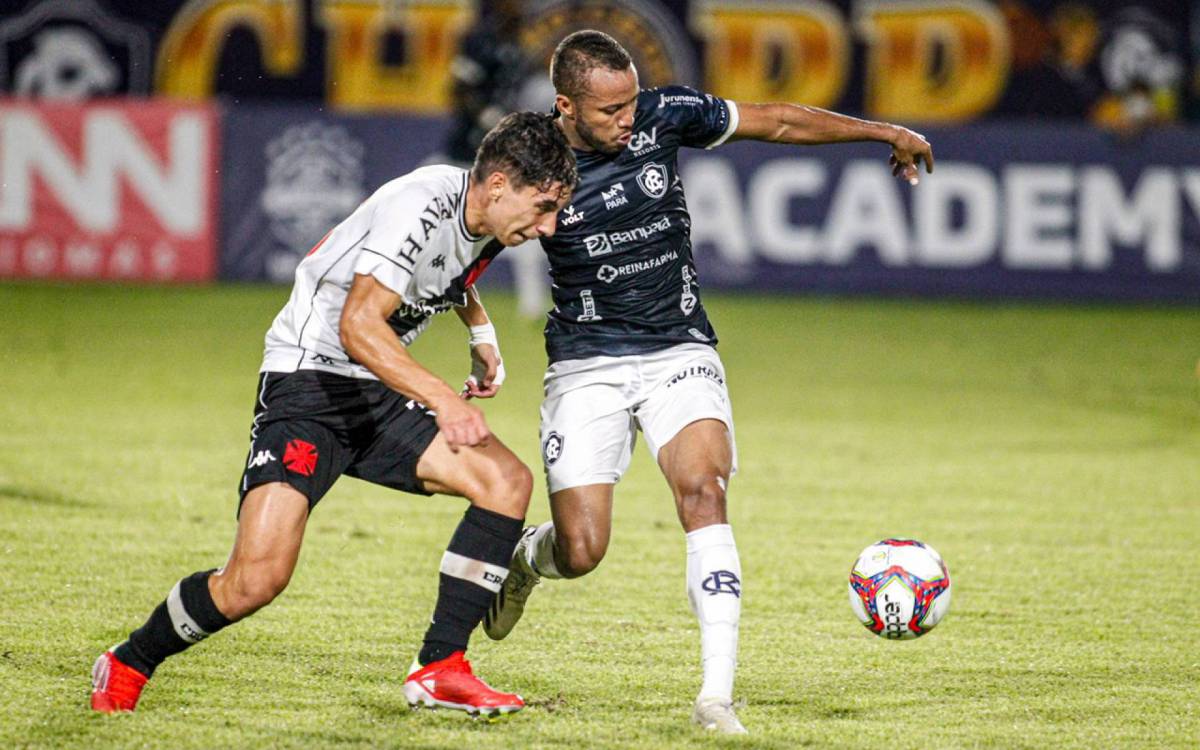 Com um a mais, Remo vence o Vasco no Baenão pela Série B.