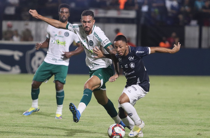Remo perde para o Goiás e se complica na Série B