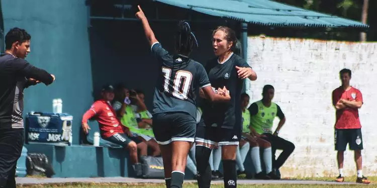 Feminino: Remo e Castelo dos Sonhos conquistam classificação para a semifinal