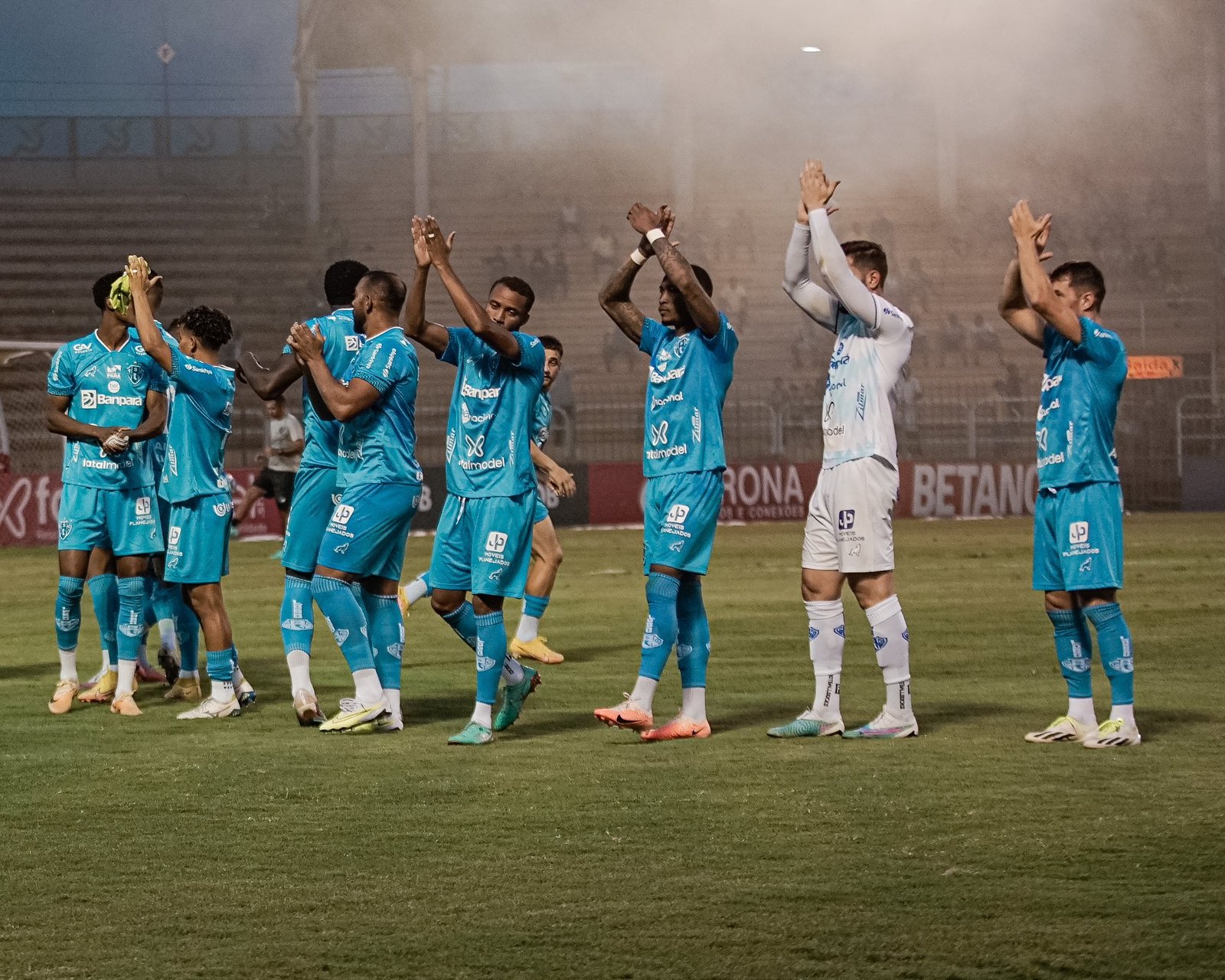 🐺 PAPÃO VOLTOU! O @paysandu garantiu o acesso para Série B 2024