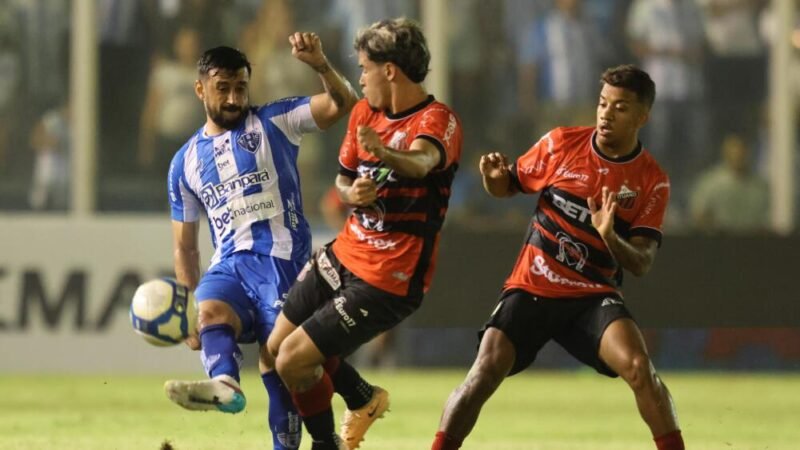 Jogando em casa, Paysandu vence o Ituano e respira na Série B.